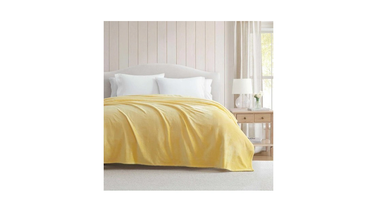 Martha Stewart - Queen Plush Fleece Blanket For Bed &
