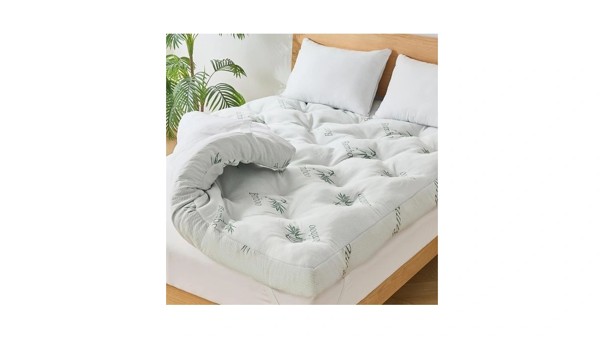 Whatsbedding 4 Inch Bamboo Memory Foam Mattress Topper For Back
