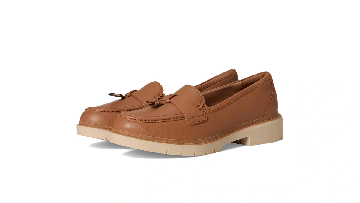 Clarks Collection Women's Westlynn Bella Loafer, Tan, 8 M Us