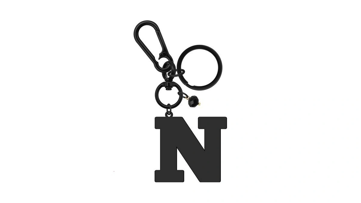 Baipilu Black Letter Keychains For Women Men Initial Letter Keychain