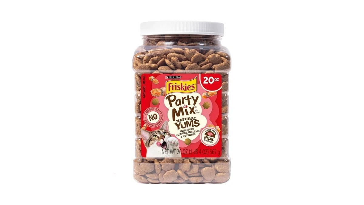 Friskies Purina Party Mix Natural Yums Real Salmon Cat Treats,