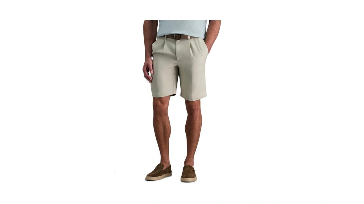 Haggar Men's Classic Fit Cool 18 Dress Casual Short