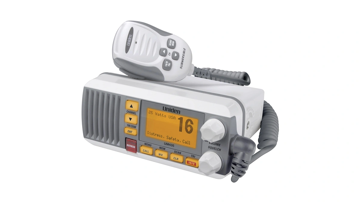 Uniden Um435 Advanced Fixed Mount Vhf Marine Radio, All Usa/international/canadian