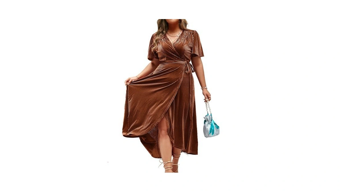 Berrygo Women's 2024 Fall Plus Size Velvet Wrap Dress V