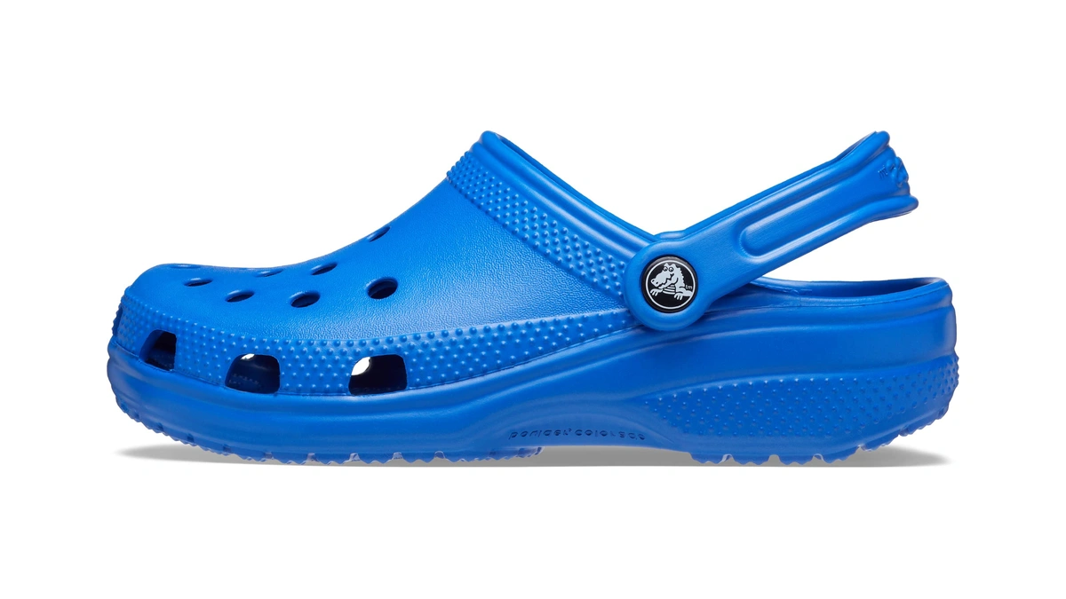 Crocs Unisex-adult Classic Clog, Blue Bolt, 8 Women/6 Men