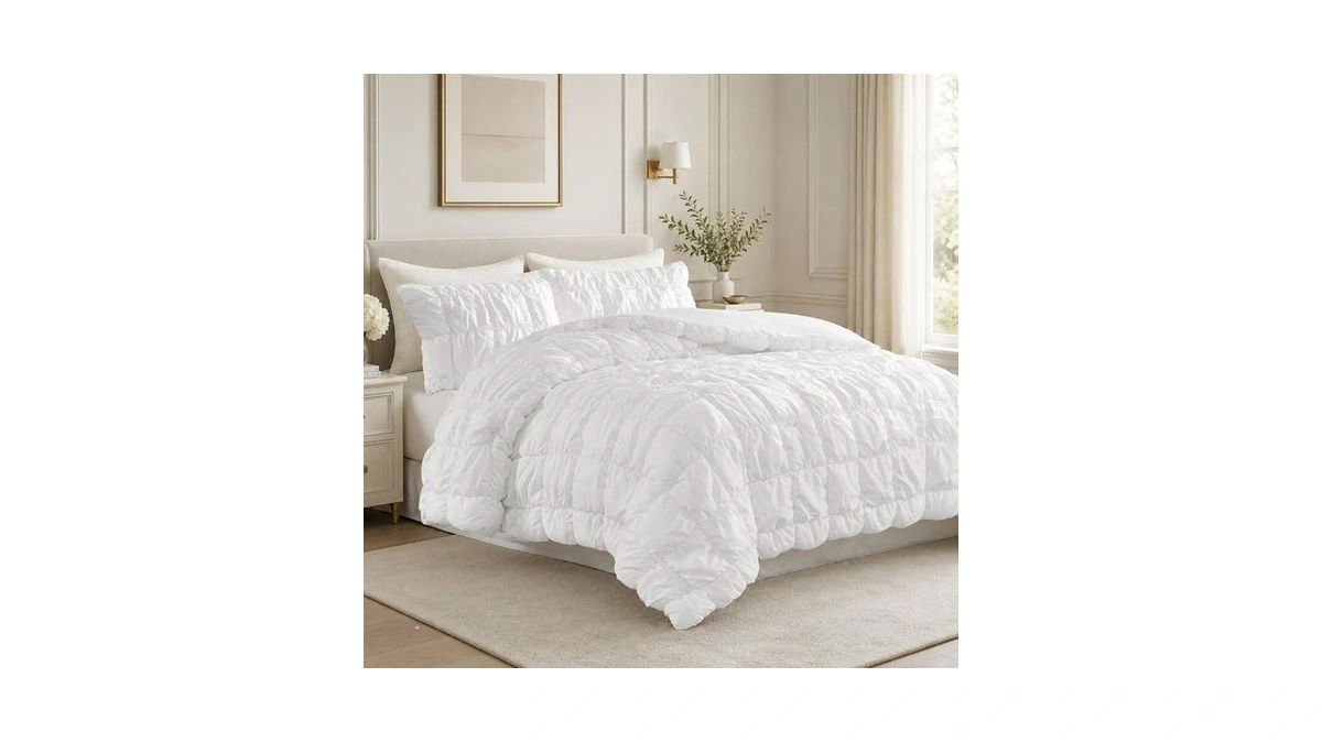 Amélie Home Queen Bubble Comforter Set, Soft, White, 3-piece