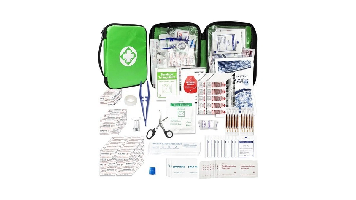 First Aid Kit 300pcs Car Home Camping Essentials Green 1st