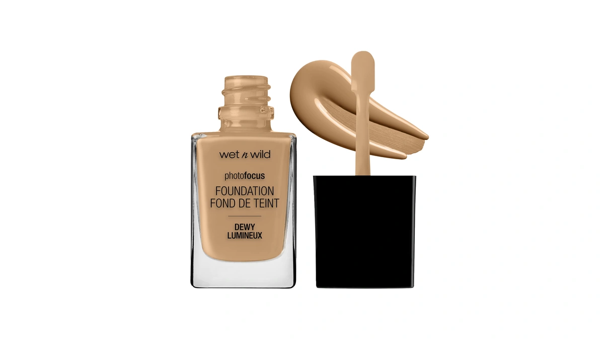 Wet N Wild Photo Focus Dewy Liquid Foundation Makeup, Amber