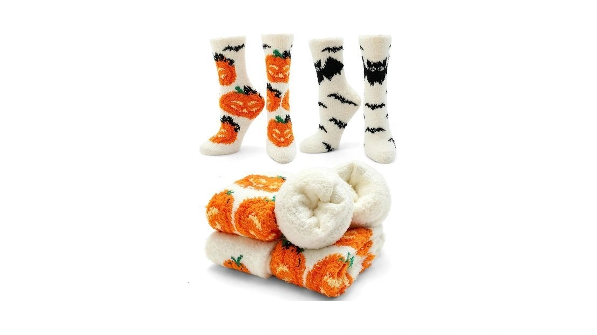 Halloween Fuzzy Socks For Women, 2 Pairs Bat & Pumpkin