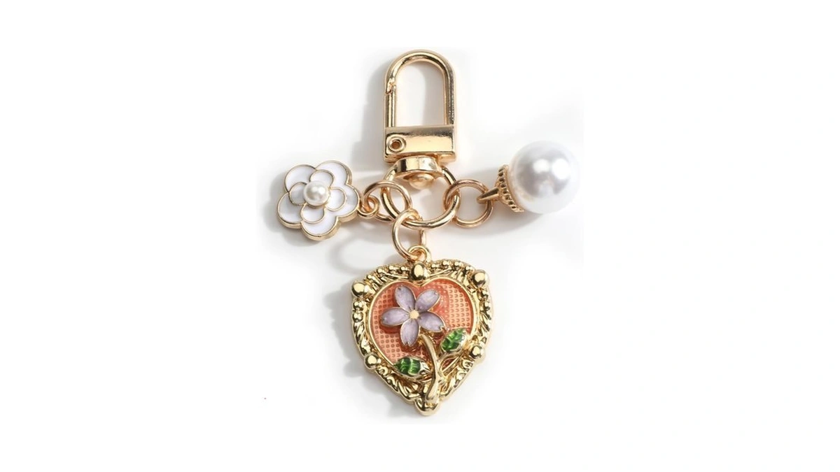 Shtalhst Heart Keychain For Women Elegant Flower Keychains With Pearl