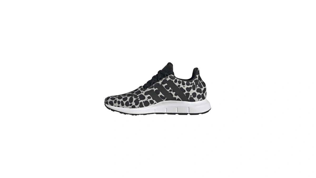 Adidas Women Swift Run Wonder Alumina Black W...