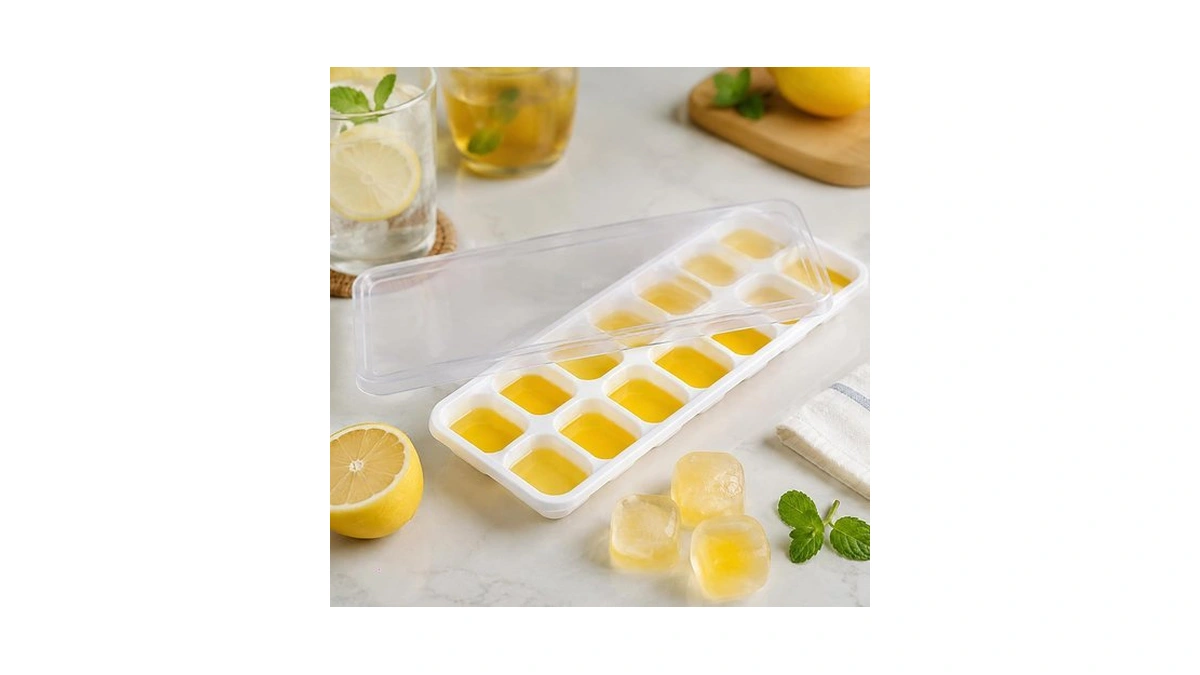 Ice Cube Tray With Lid, 1 Pack Stackable Silicone Ice