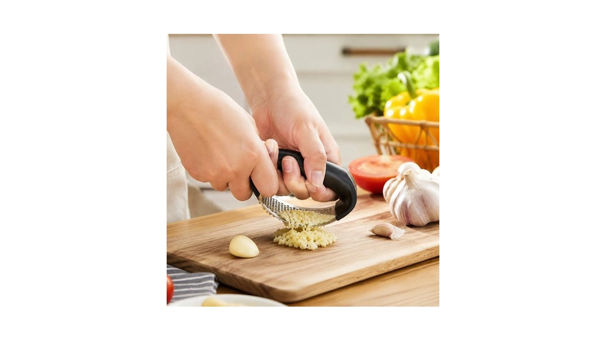 Single Stainless Steel Rocker Garlic Press, Ergonomic Abs Handle Garlic