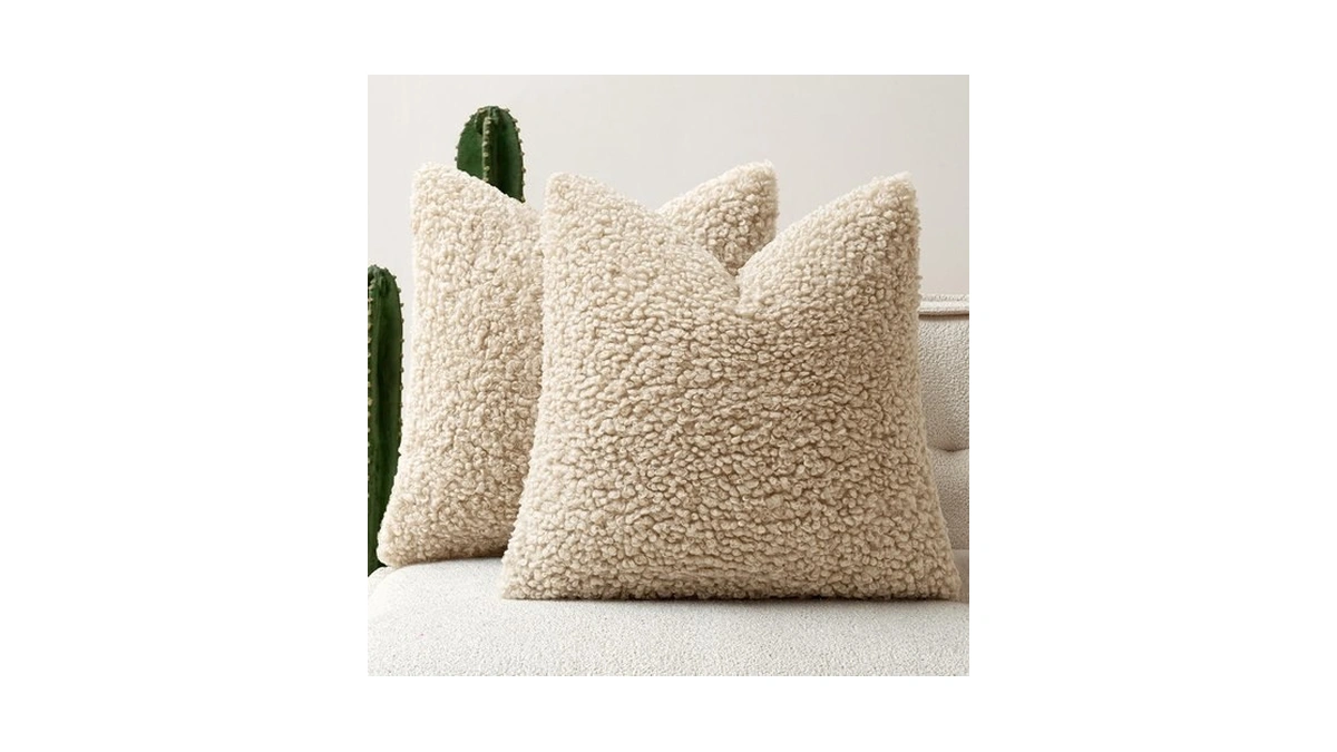 Woaboy Faux Fur Throw Pillow Covers 20x20 Inch Oatmeal