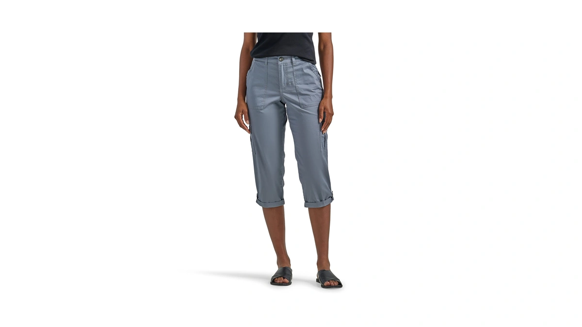 Lee Women's Ultra Lux Comfort With Flex-to-go Cargo Capri Pant