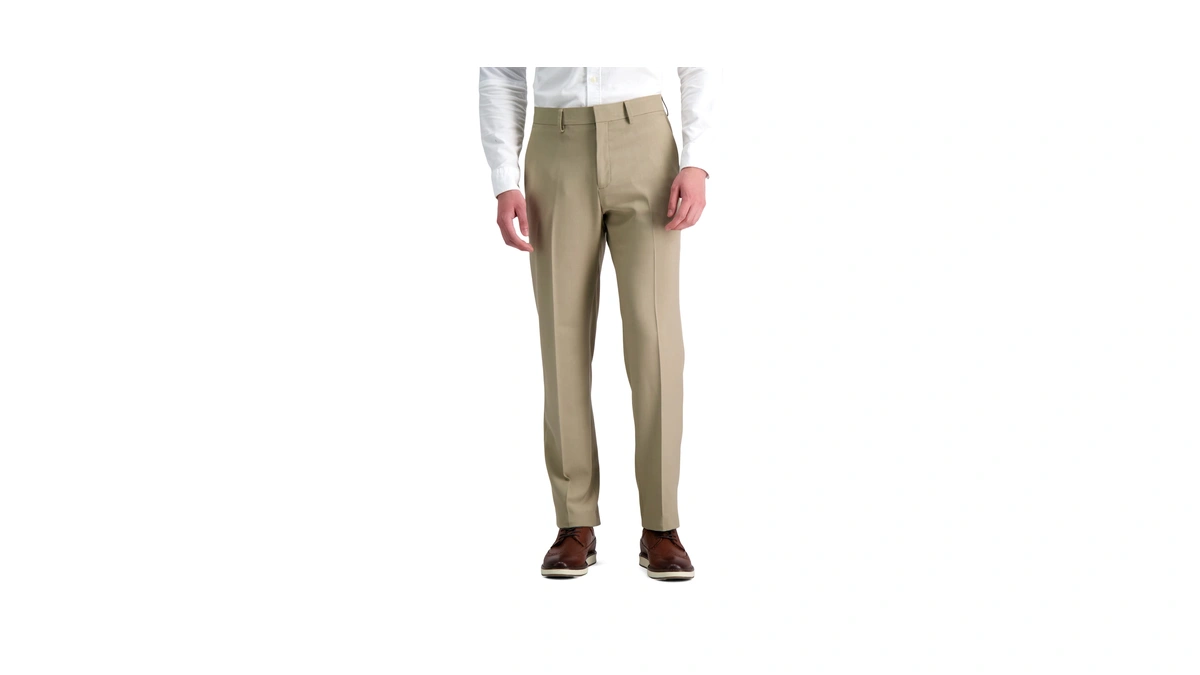 Haggar Men's Straight Fit Premium Comfort Dress Pant Medium Khaki