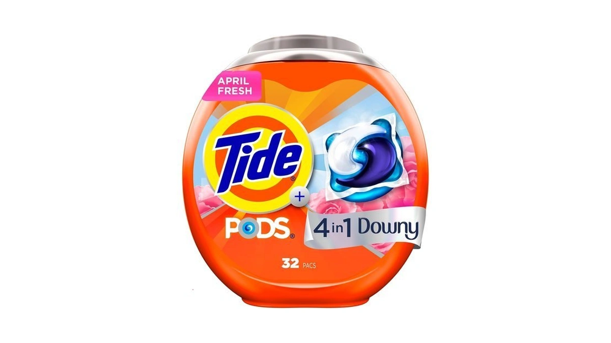 Tide Pods Laundry Detergent Soap With Downy 4-in-1 Stain Remover