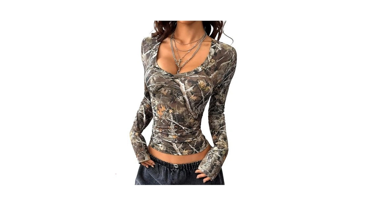 Gorglitter Women's Camo Crop Top Tee Fitted Y2k V Neck