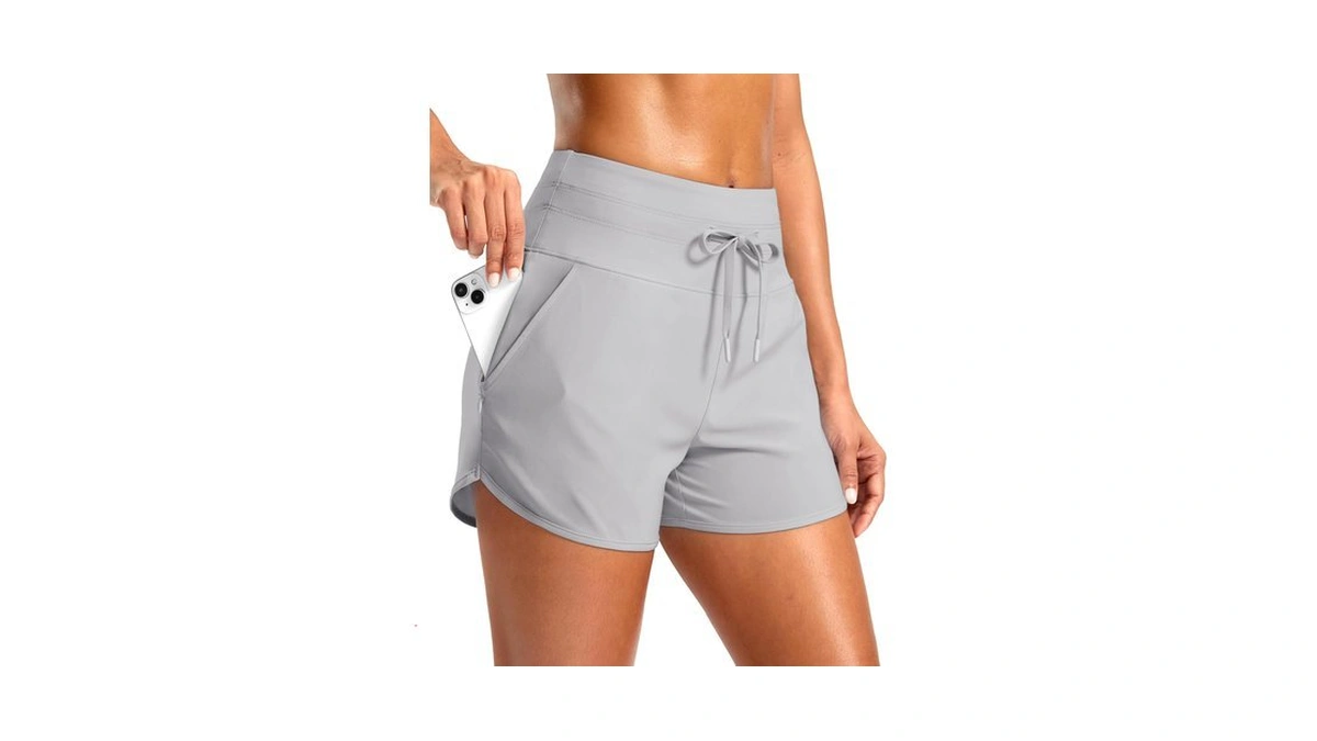 Soothfeel Women's Athletic Running Workout Shorts With Zipper Pockets 3"