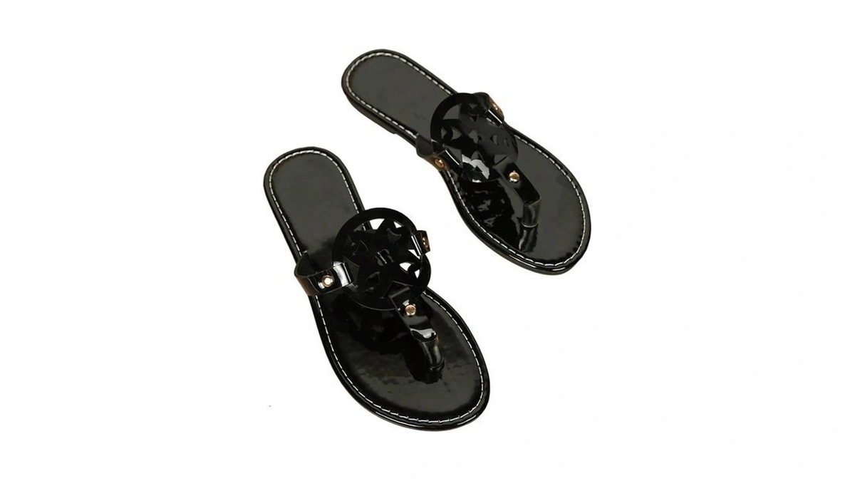 Oyoangle Women's Flip Flops Thong Flat Sandals Comfortable Dressy Summer