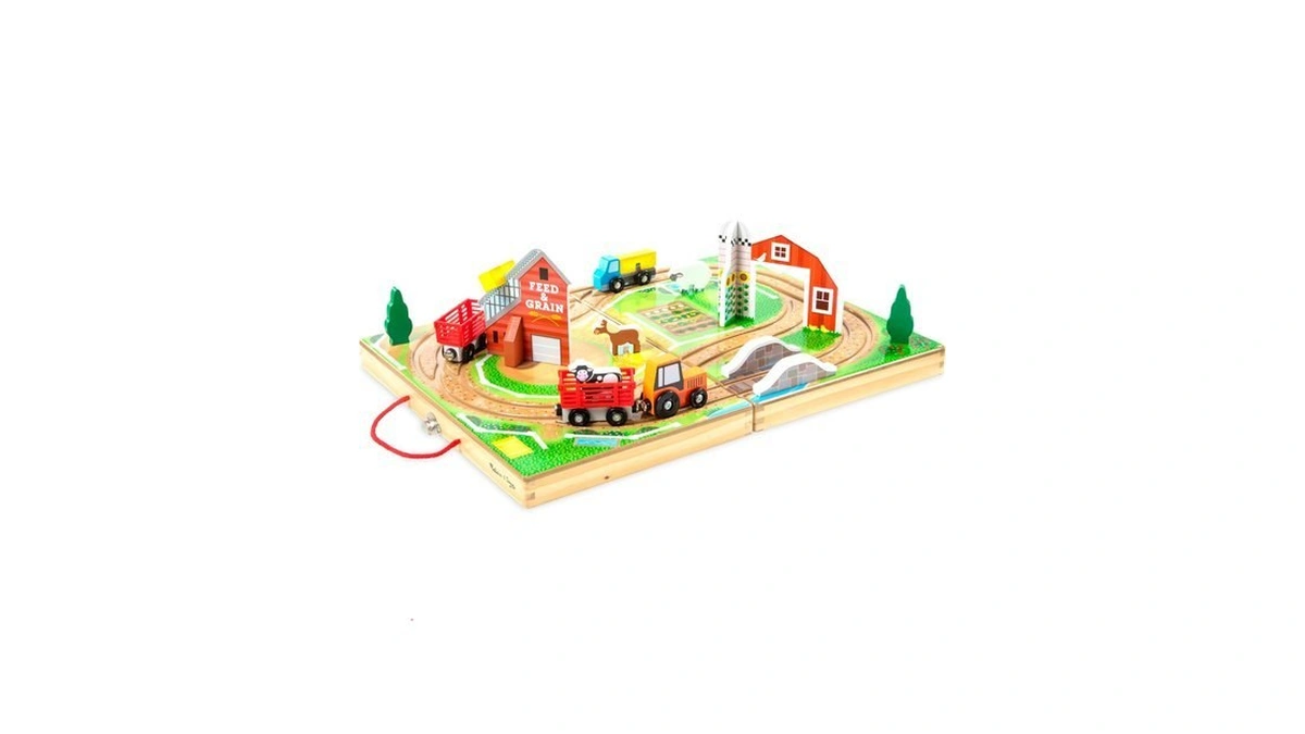 Melissa & Doug 17-piece Wooden Take-along Tabletop Farm, 4 Farm
