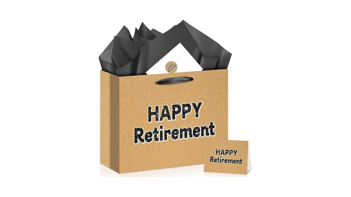 Kraft Retirement Gift Bag The Legend Has Retired All-in-one Gift