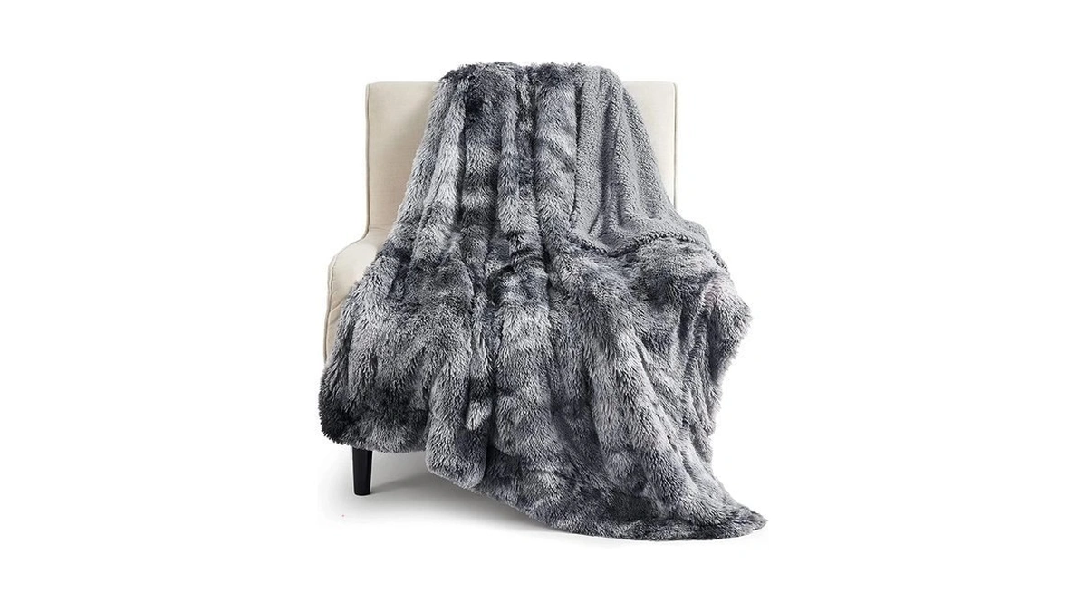 Bedsure Faux Fur Fluffy Fleece Sherpa Blanket Couch Throw Grey