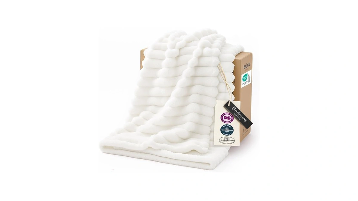 Bedsure Gentlesoft White Throw Blanket For Couch - Halloween Fall