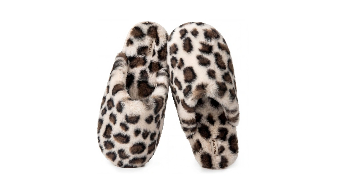Snug Leaves Women's Scuff Slippers Fuzzy House Shoes Cheetah Beige,7-8