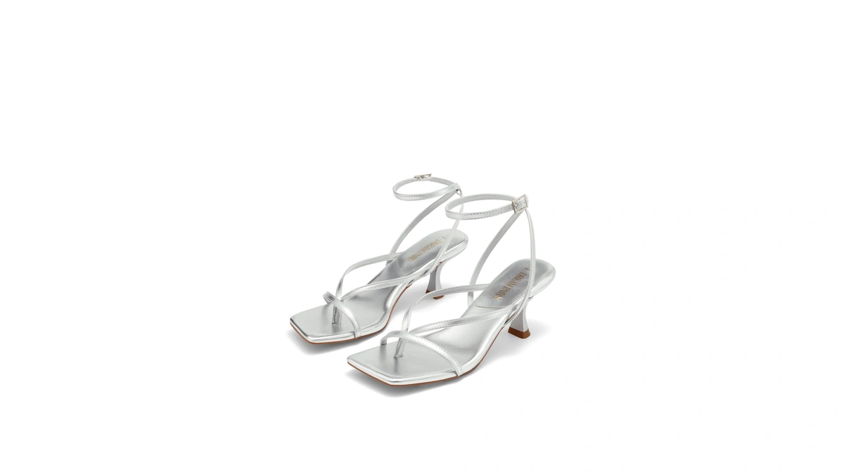 Dream Pairs Women's Dressy Thong Kitten Heel Sandals,silver-pu,7.5