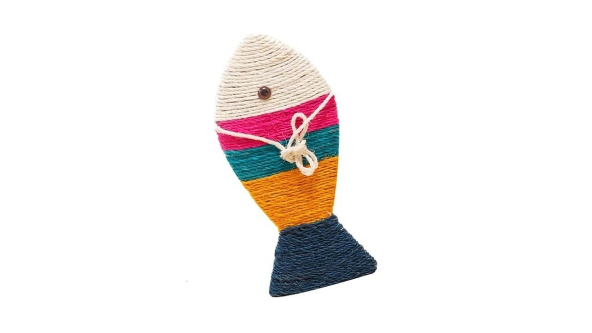 Hangable Fish Shaped Contour Wear-resistant Cat Scratch Pad For Indoor