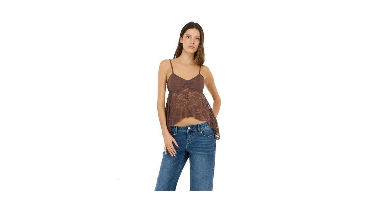 Forever 21 Women's Asymmetric Hem Lace Cami With Built-in Bra,