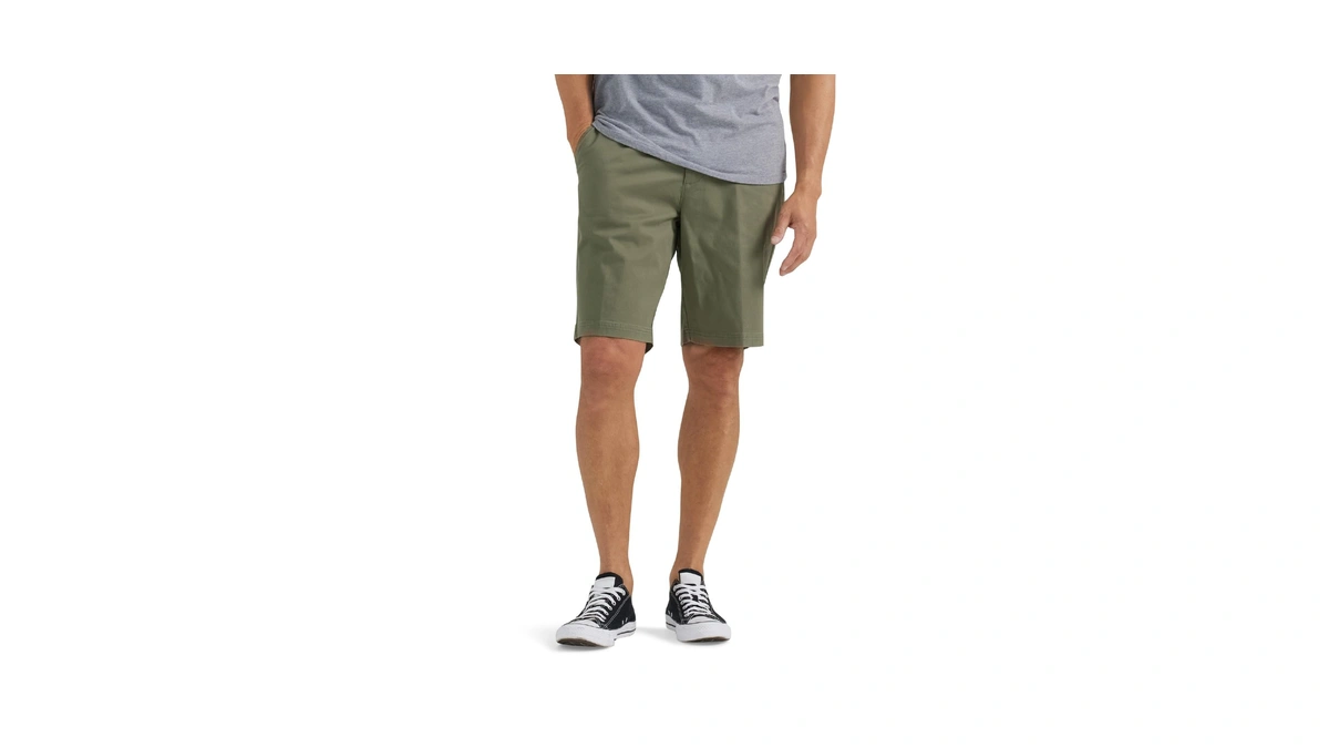 Lee Men's Extreme Motion Flat Front Short Olive Grove 42